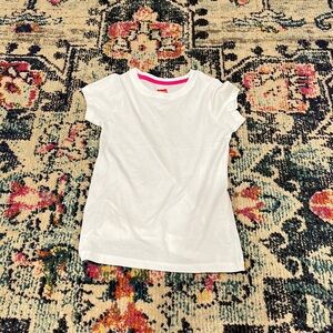 Kids Hanes white tee shirt.